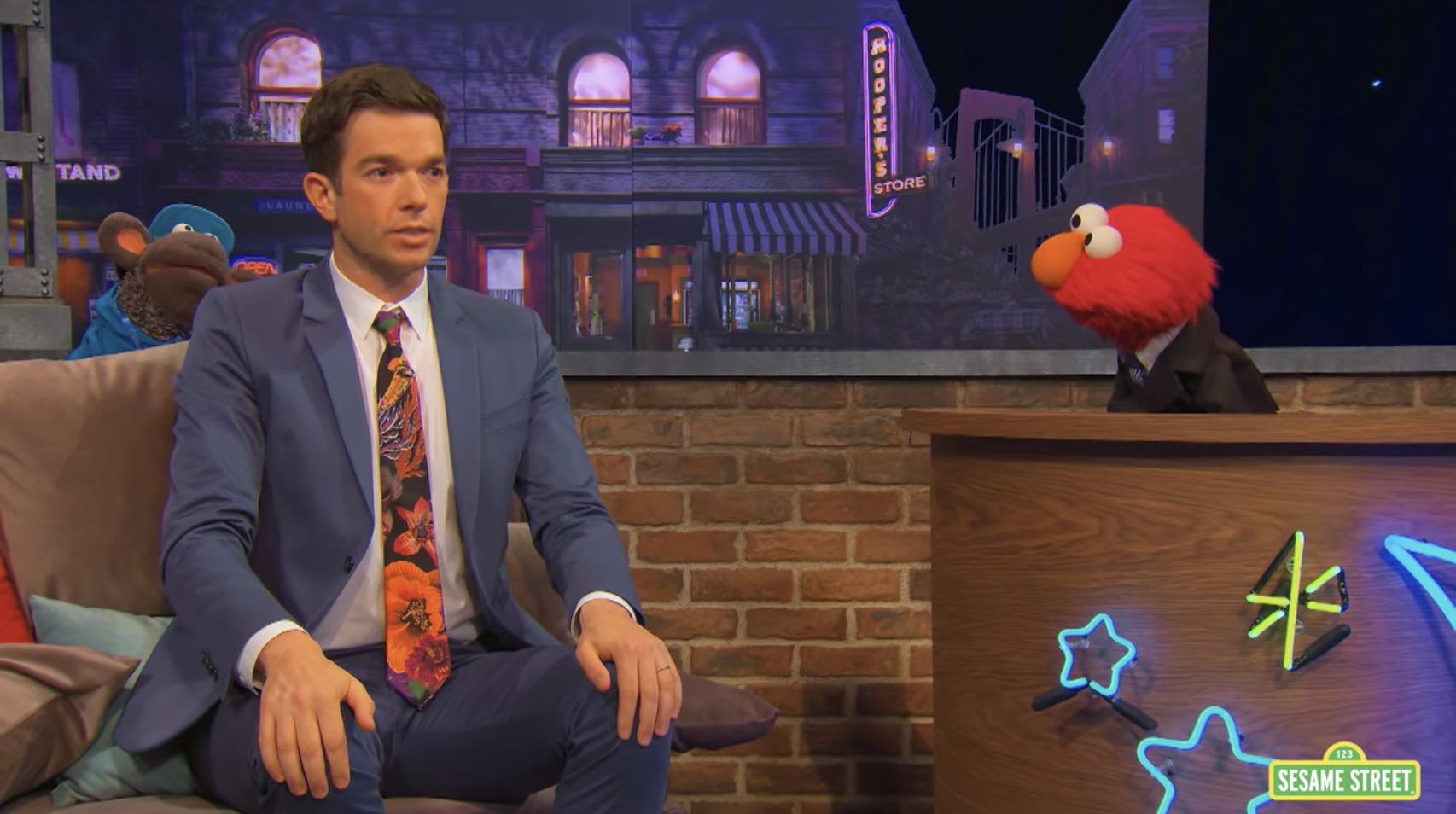 The Not-Too-Late Show With Elmo